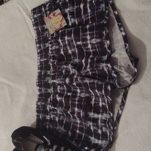 Swim shorts or cover up shorts  m 7/8 NWT